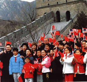 Former American President Bush and His Wife Climbed up the Badaling Great Wall