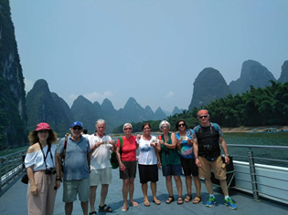 Li River cruise from Guilin to Yangshuo Li River cruise from Guilin to Yangshuo