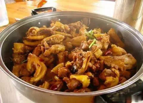 Braised Lipu Taro Chicken