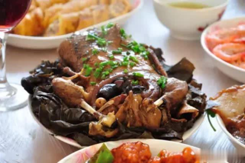 Ziyuan Lotus Leaf Wrapped Duck